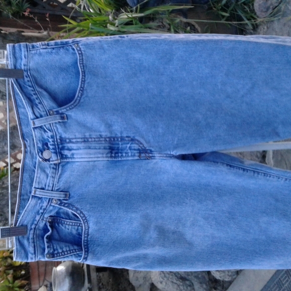 Women's Levi's size 30 blue good condition leg and seam 28 in - Picture 6 of 10